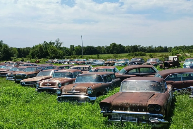 vintage-american-cars-for-sale-missouri-inline-D.webp