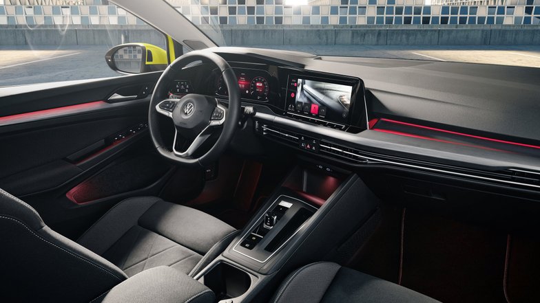 slide image for gallery: 25433 | Volkswagen Golf