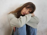 Девушка грустная Девушка грустная