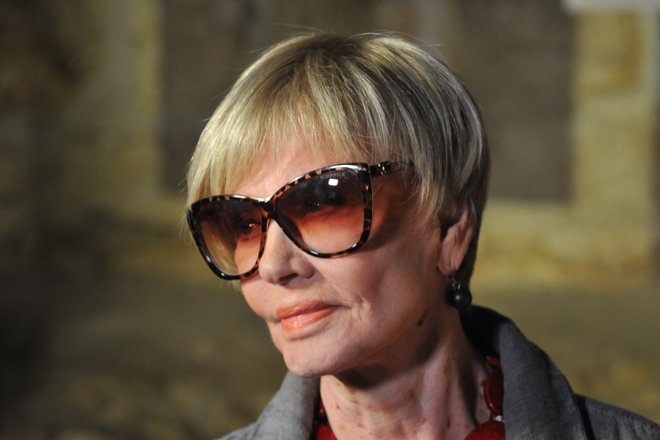 Вера Алентова Вера Алентова