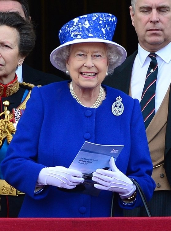 У королевы Великобритании Елизаветы II появился правнук