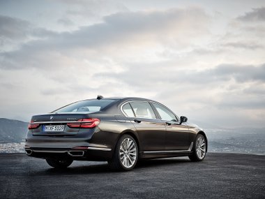 slide image for gallery: 17771 | Исполнения BMW 7 серии