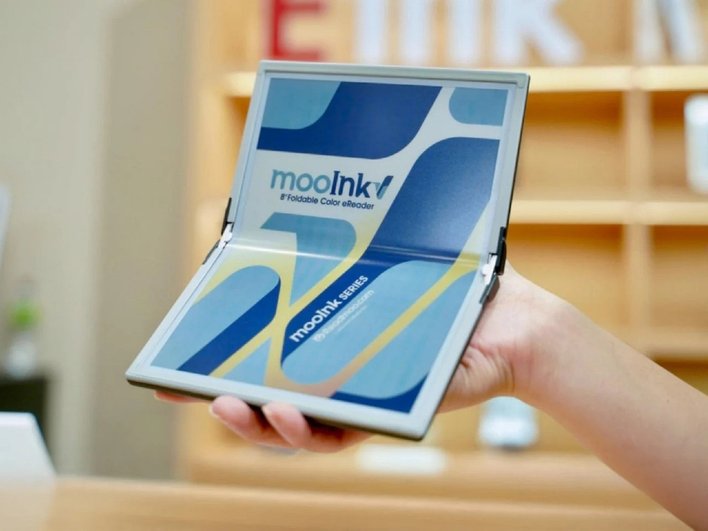  MooInk V в руке