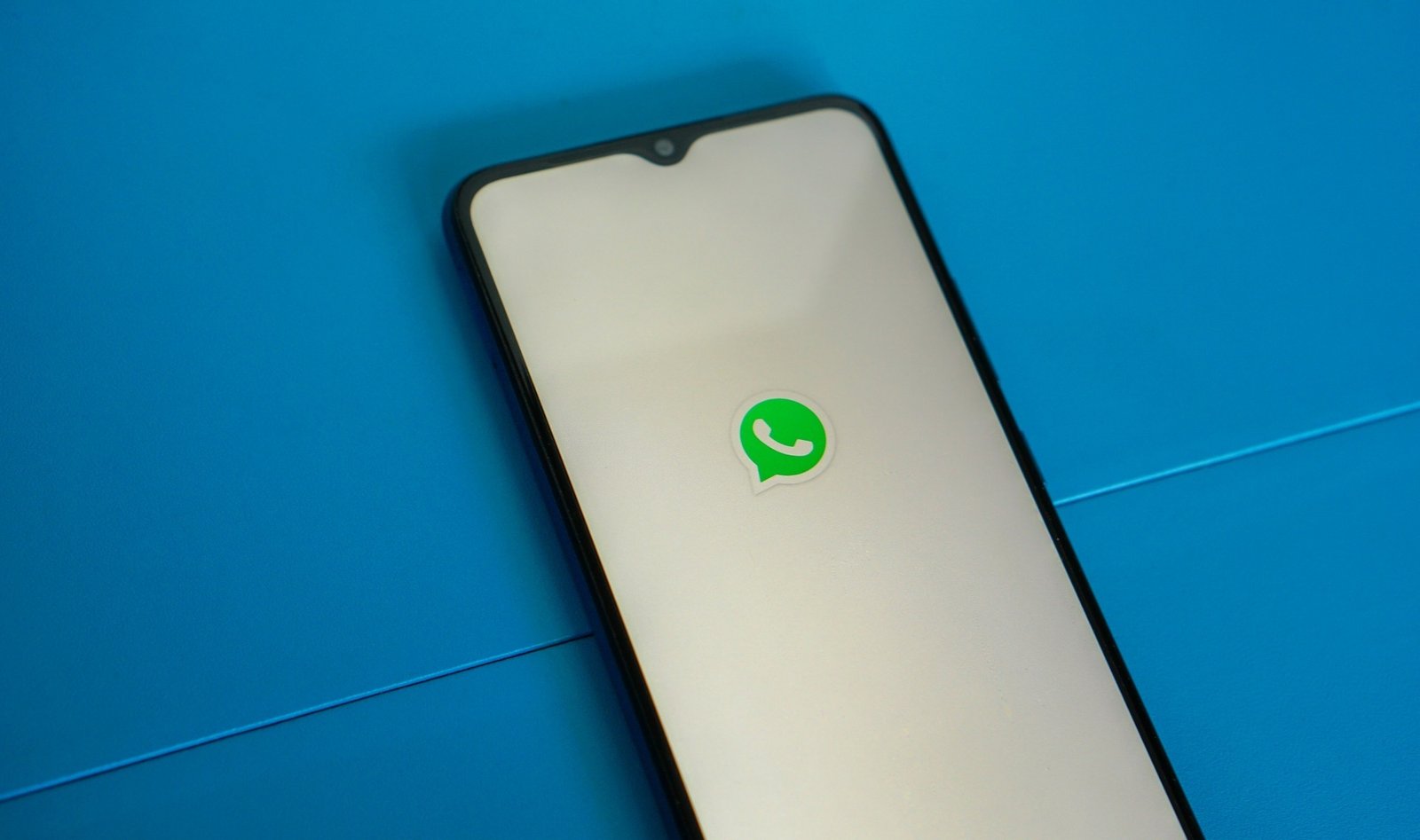 Тысячи смартфонов по всему миру лишатся поддержки WhatsApp - Hi-Tech Mail.ru