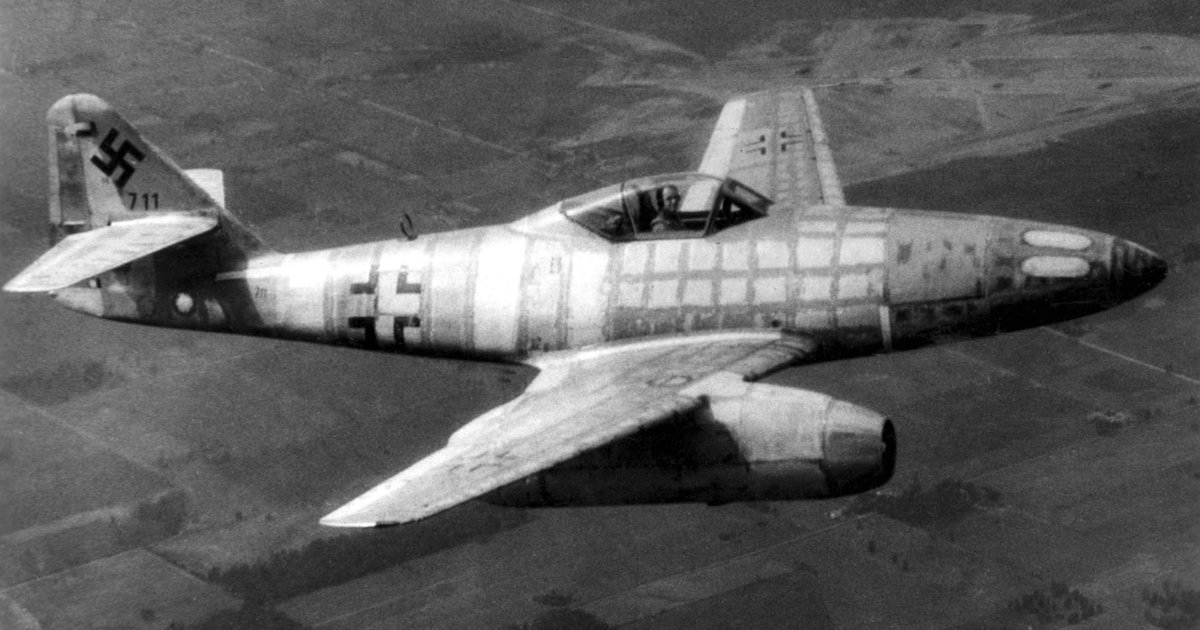 80 лет назад самолет Messerschmitt Ме-262 впервые поднялся в воздух