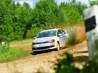 slide image for gallery: 22357 | Volkswagen Polo Cup