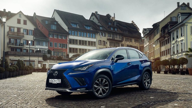 slide image for gallery: 23636 | Lexus NX