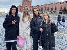 Алена Водонаева с сыном Богданом и Виктория Боня с дочкой Анджелиной / фото: соцсети