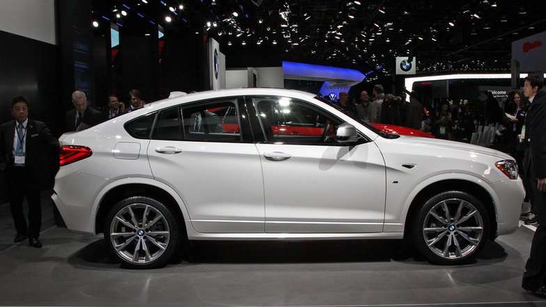 slide image for gallery: 19734 | BMW X4 M40i