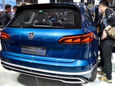 slide image for gallery: 21381 |  Volkswagen T-Prime Concept GTE