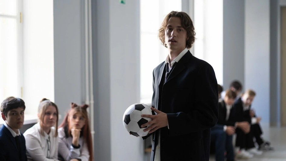 Алексей Лукин в роли Степы в сериале «Казачок» Алексей Лукин в роли Степы в сериале «Казачок»