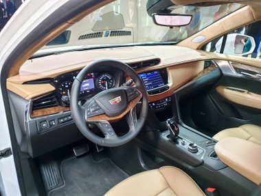slide image for gallery: 25654 | Cadillac