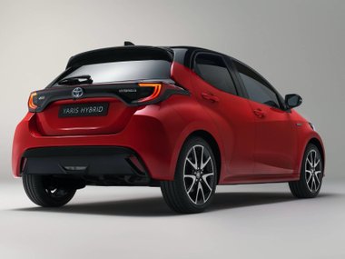 slide image for gallery: 25145 | Toyota Yaris