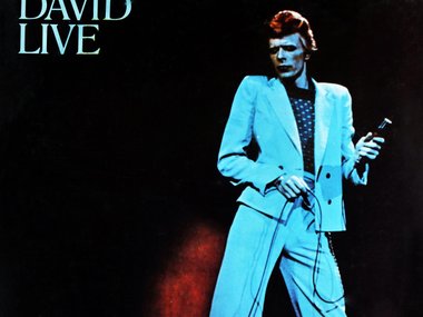 Обложка альбома Дэвида Боуи David Live, 1974 год Обложка альбома Дэвида Боуи David Live, 1974 год