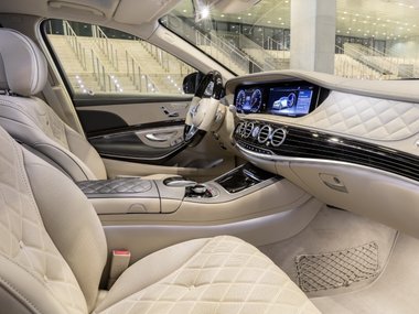slide image for gallery: 25301 | Benz S 560