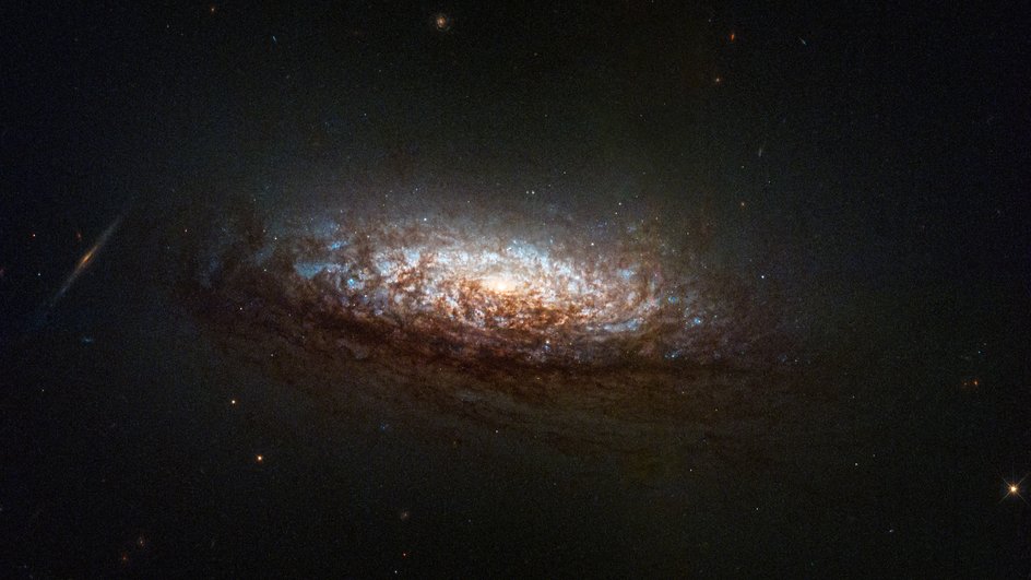 Галактика NGC 1546