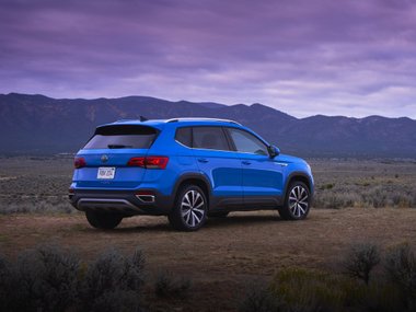 slide image for gallery: 26740 | Volkswagen Taos