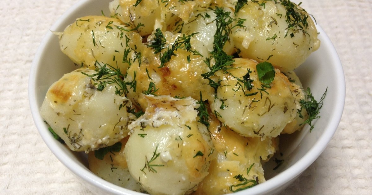 Тушеная картошка в сметане