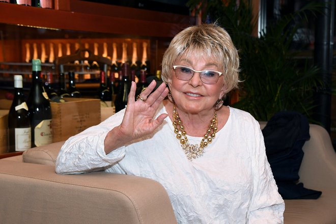 Ангелина Вовк Ангелина Вовк