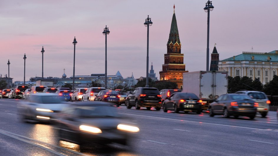 Вечерние пробки на дорогах Москвы.