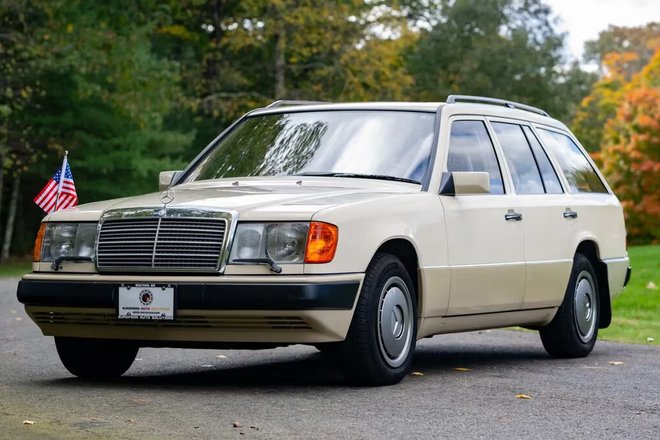 Mercedes-Benz 300TE 1989 года