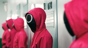 Кадр из сериала «Игра в кальмара» Кадр из сериала «Игра в кальмара»