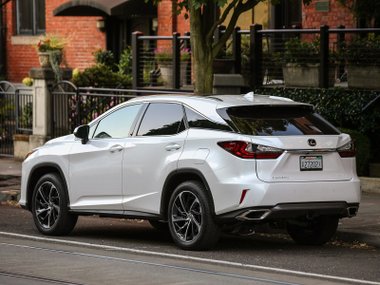 slide image for gallery: 17954 | Lexus RX 200t