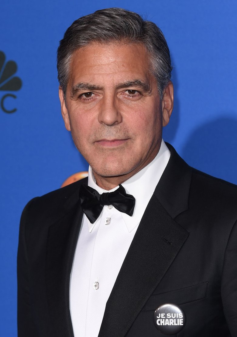 А Джордж Клуни надел на лацкан пиджака соответствующий значок