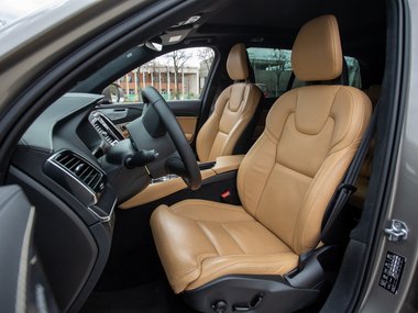 slide image for gallery: 28125 | Тест-драйв Volvo XC90