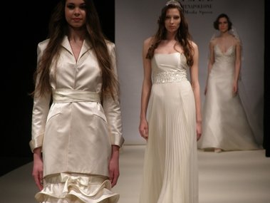 Slide image for gallery: 385 | Свадебные платья от Atilier Aimee