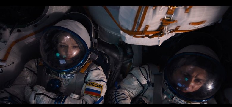 Премьера фильма с Юлией Пересильд в космосе 20 апреля 2023 года / Фото: кадр из трейлера фильма «Вызов».