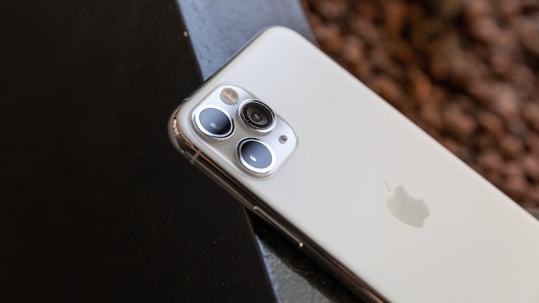iPhone 11 Pro. Фото: Expert Reviews