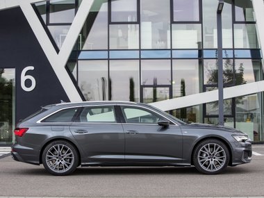slide image for gallery: 26080 | Audi A6 Avant