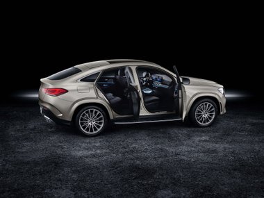 slide image for gallery: 24919 | Mercedes GLE Coupe