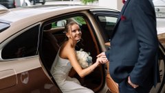 Hongqi H9 сопровождал свадьбу Дины Авериной и Дмитрия Соловьева