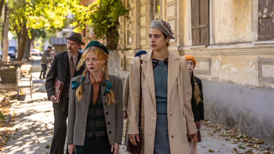 Кадр из сериала «Таганрог» Кадр из сериала «Таганрог»