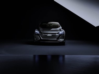 slide image for gallery: 24335 | Audi Ai:me