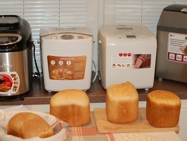 Slide image for gallery: 5010 | Комментарий «Леди Mail.Ru»: автор «Леди Mail.Ru» протестировала 4  новые модели хлебопечи — от Moulinex, Vitek, Philips и LG