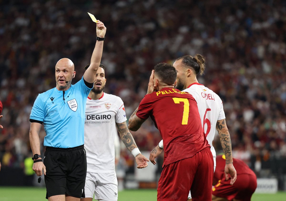 Болельщики «Ромы» напали на судью и его семью после финального матча Лиги Европы