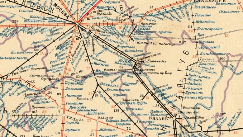 Фрагмент карты железных дорог Российской Империи 1910 года. Можно увидеть линию из Москвы в Павелец.