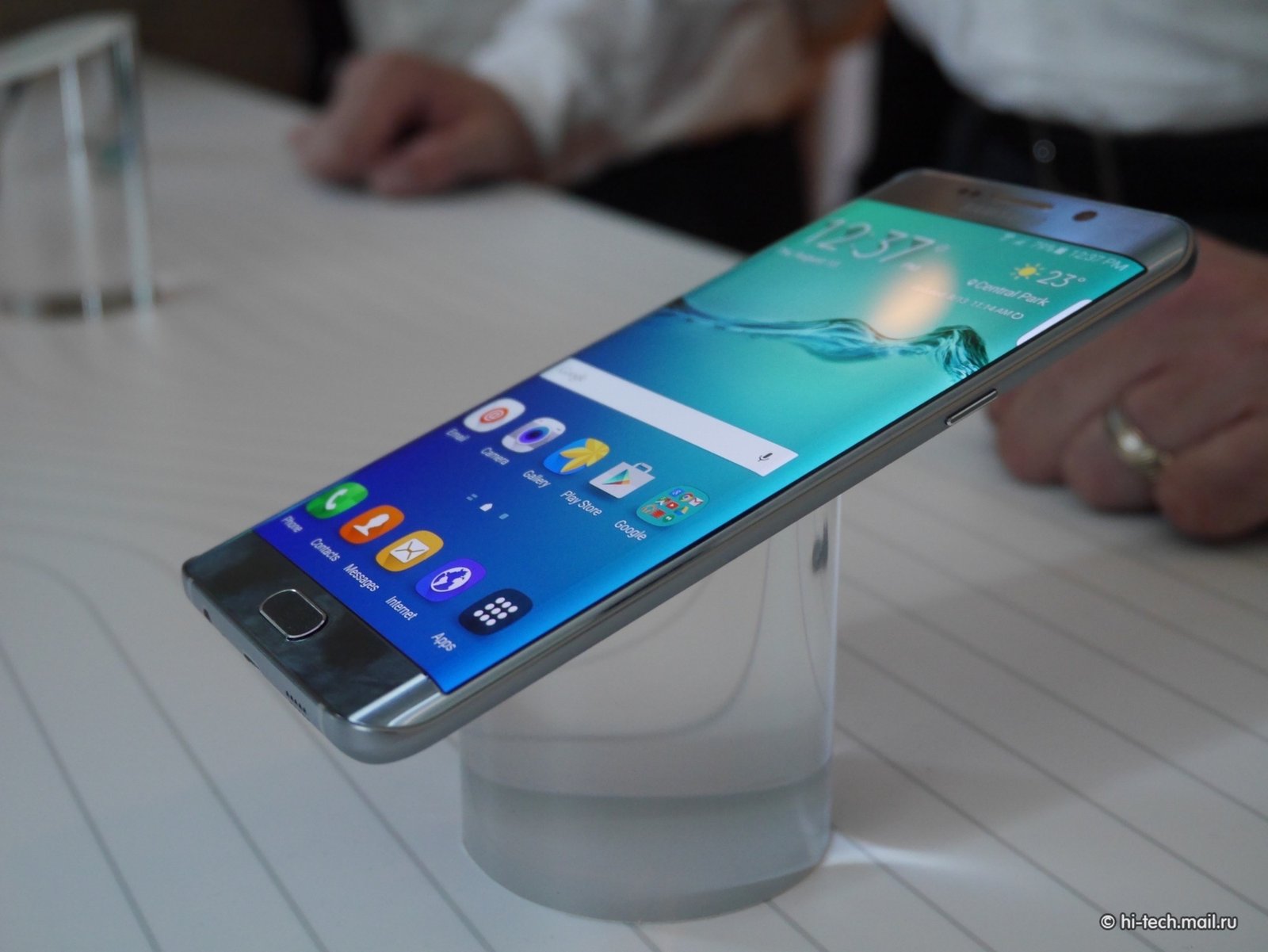 Samsung Galaxy S6 edge+: первые впечатления и видео - Hi-Tech Mail.ru