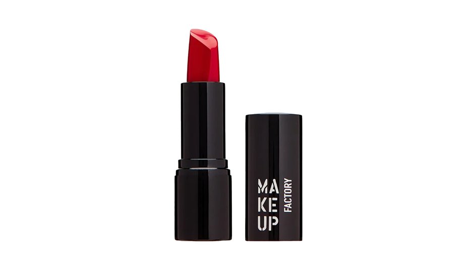 Помада MAKE UP FACTORY Complete Care Lip Color.