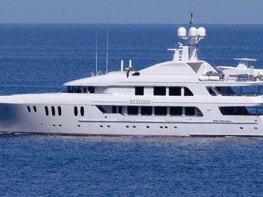 wine-cellars-and-a-fireplace-turn-this-yacht-into-a-grandiose-floating-mansion_1.jpeg