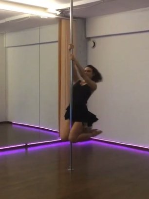 Slide image for gallery: 3979 | Комментарий «Леди Mail.Ru»: Водонаева публикует видео и фото своих танцев — звезда только начала тренироваться, но у нее уже отлично получается