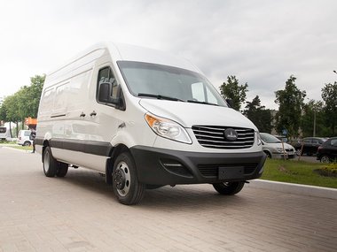 slide image for gallery: 24588 | МАЗ официально представил «мазубрика»