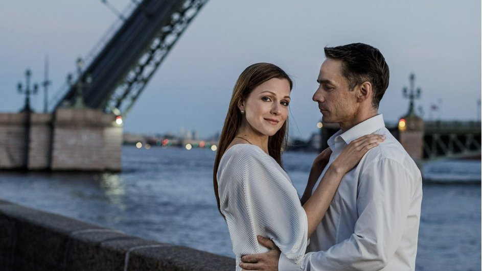 Дана Абызова и Василий Шмаков в сериале «Тайны белых ночей»