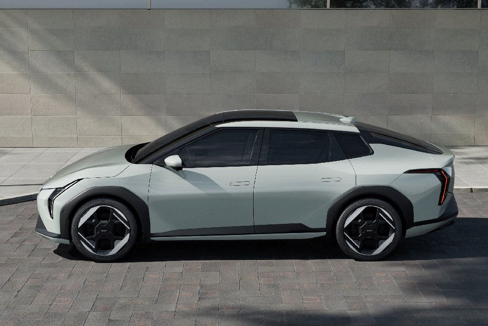Прошла премьера Kia EV4: альтернатива Cerato на батарейках Прошла премьера Kia EV4: альтернатива Cerato на батарейках