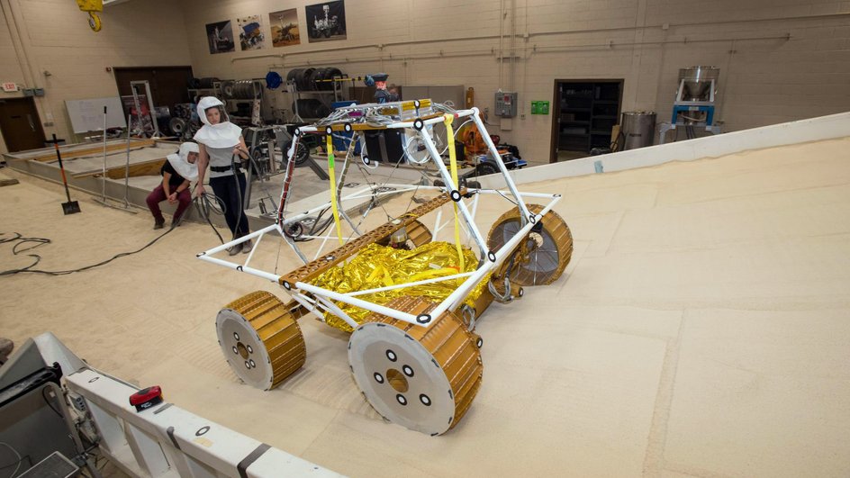 Луноход Volatiles Investigating Polar Exploration Rover (Viper)