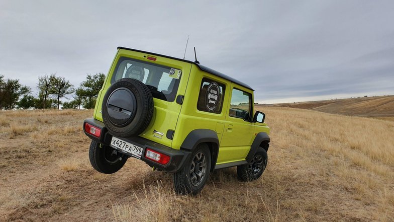 slide image for gallery: 25107 |  Suzuki Jimny 3