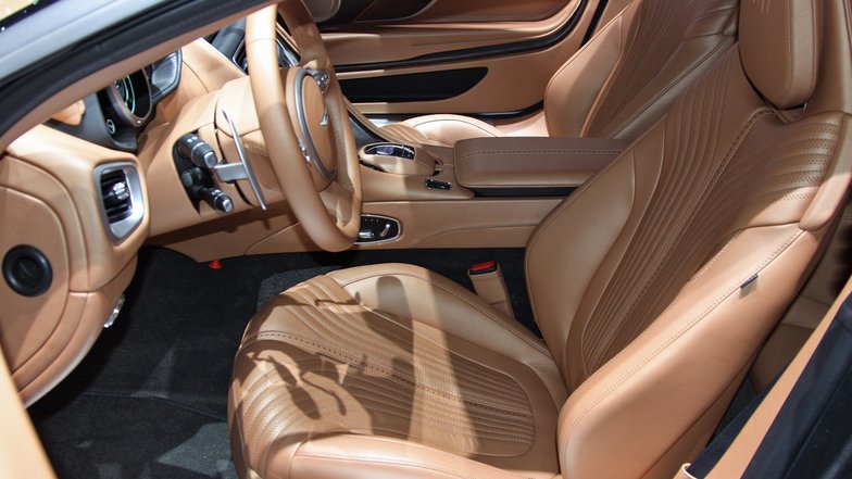 slide image for gallery: 20565 | Aston Martin DB11